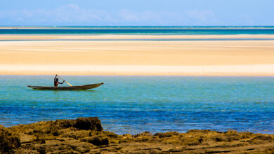 Belo-sur-Mer pirogue, par Franck Vervial